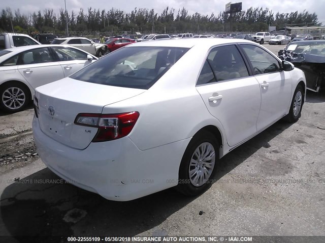4T1BF1FK7CU115354 - 2012 TOYOTA CAMRY SE/LE/XLE WHITE photo 4