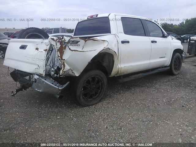 5TFEM5F18FX094751 - 2015 TOYOTA TUNDRA CREWMAX SR5 WHITE photo 4