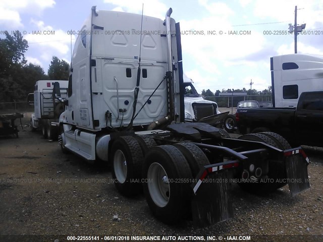 1FUJGLDR4BSAZ3618 - 2011 FREIGHTLINER CASCADIA 125  WHITE photo 3