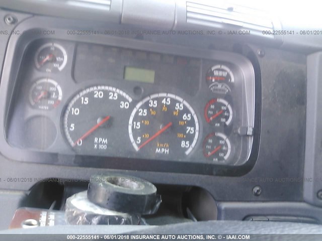 1FUJGLDR4BSAZ3618 - 2011 FREIGHTLINER CASCADIA 125  WHITE photo 6