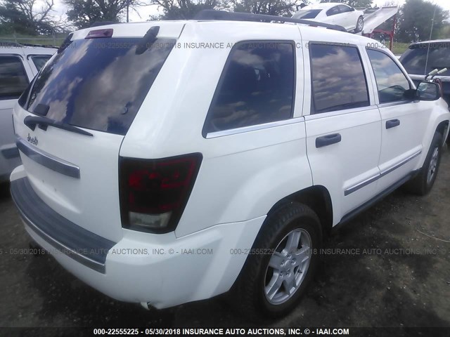 1J4GR48K86C133981 - 2006 JEEP GRAND CHEROKEE LAREDO/COLUMBIA/FREEDOM WHITE photo 4