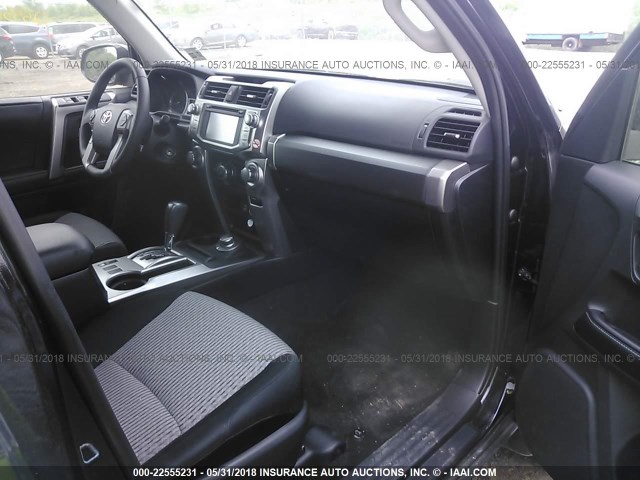 JTEBU5JR8H5459455 - 2017 TOYOTA 4RUNNER SR5 PREM/LTDL/TRAIL/TRD 黑色 照片 5