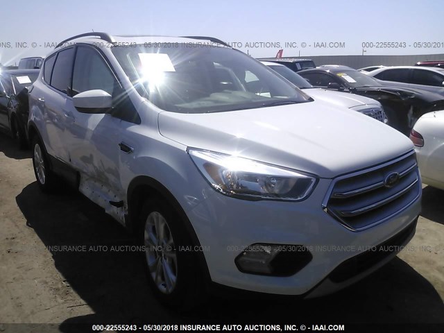 1FMCU9GD6JUA73863 - 2018 FORD ESCAPE SE WHITE photo 1