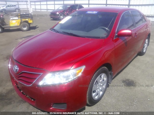 4T1BF3EK6BU637436 - 2011 TOYOTA CAMRY SE/LE/XLE RED photo 2