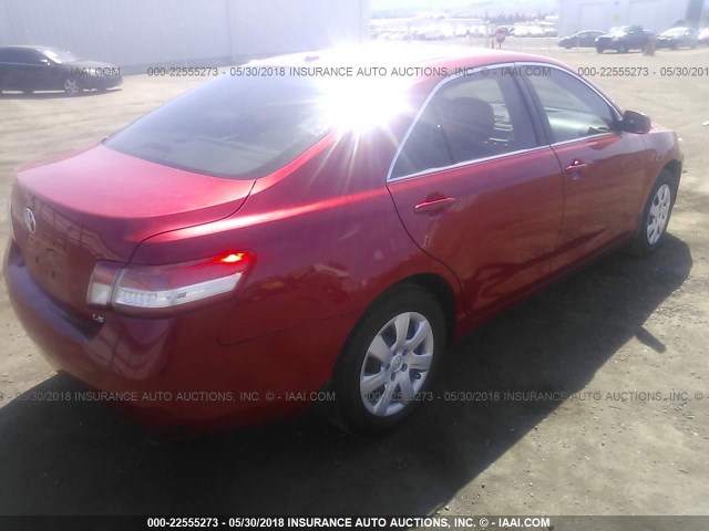 4T1BF3EK6BU637436 - 2011 TOYOTA CAMRY SE/LE/XLE RED photo 4