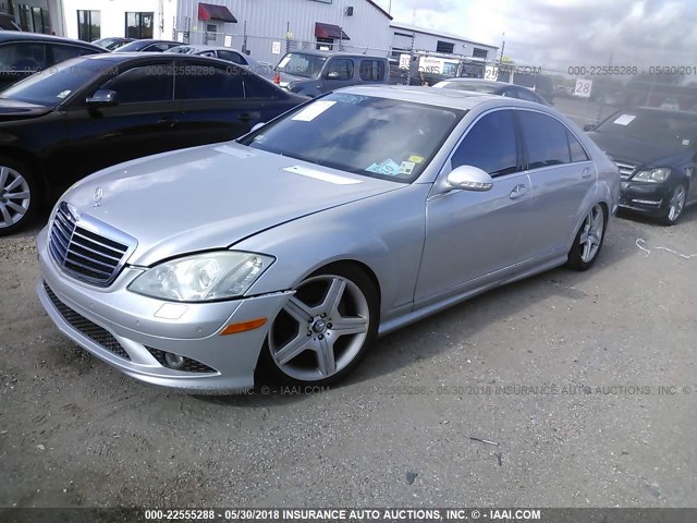 WDDNG71X07A106755 - 2007 MERCEDES-BENZ S 550 SILVER photo 2