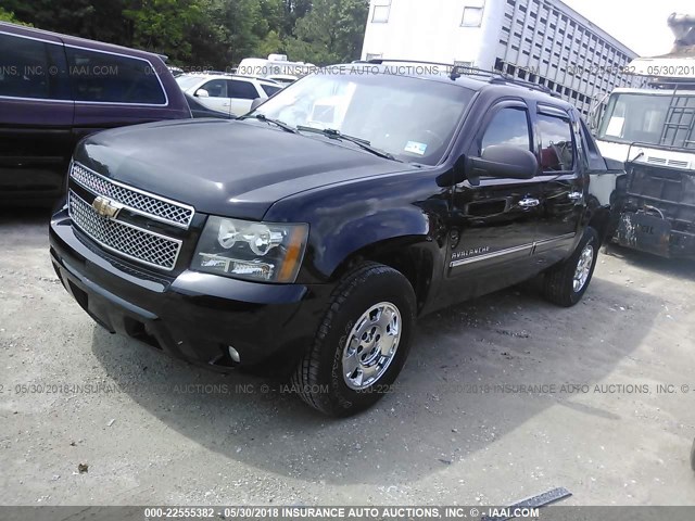 3GNVKGE0XAG260640 - 2010 CHEVROLET AVALANCHE LTZ BLACK photo 2