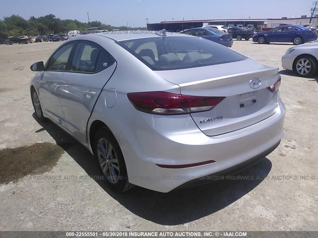 5NPD84LF4JH267275 - 2018 HYUNDAI ELANTRA SEL/VALUE/LIMITED SILVER photo 3