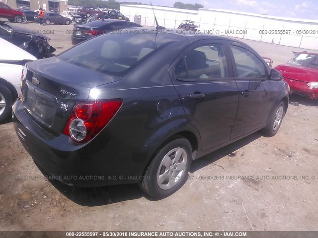 1G1JA5SH2D4112064 - 2013 CHEVROLET SONIC LS 灰色 照片 4