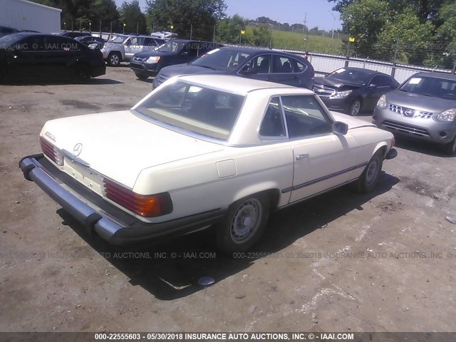 WDB10704412064047 - 1980 MERCEDES-BENZ 2 DOOR  WHITE photo 4