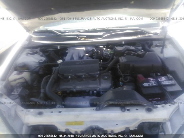 4T1BF30K32U028845 - 2002 TOYOTA CAMRY LE/XLE/SE 白色 照片 10