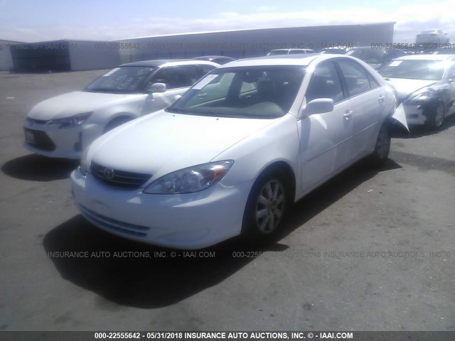 4T1BF30K32U028845 - 2002 TOYOTA CAMRY LE/XLE/SE 白色 照片 2