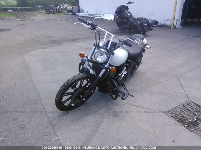 JKAVN2C17GA065451 - 2016 KAWASAKI VN900 C WHITE photo 2