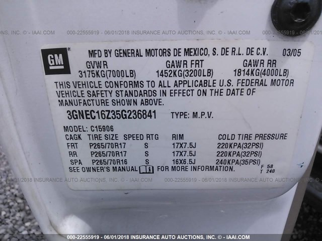 3GNEC16Z35G236841 - 2005 CHEVROLET SUBURBAN C1500 WHITE photo 9