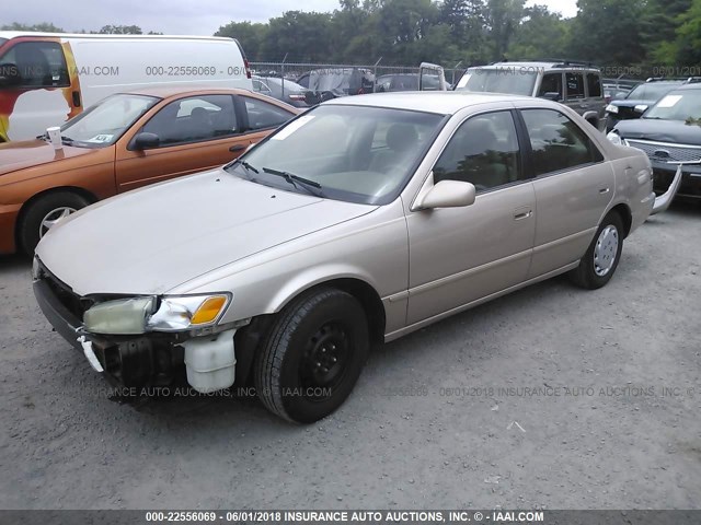 4T1BG28KXWU303080 - 1998 TOYOTA CAMRY CE/LE/XLE GOLD photo 2