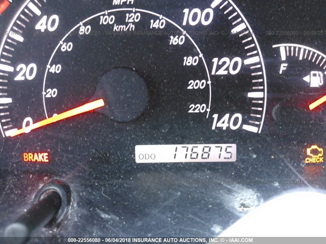 4T1BE32K55U520443 - 2005 TOYOTA CAMRY LE/XLE/SE ვერცხლისფერი ფოტო 7