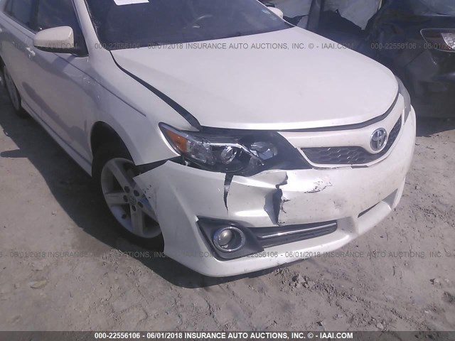 4T1BF1FK8EU813104 - 2014 TOYOTA CAMRY L/SE/LE/XLE 白色 照片 6