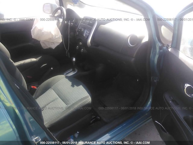 3N1CE2CP1EL356344 - 2014 NISSAN VERSA NOTE S/S PLUS/SV/SL BLUE photo 5