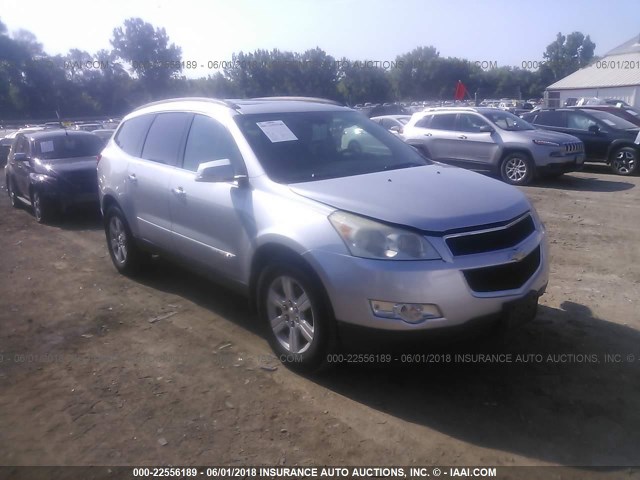 1GNEV23D39S124886 - 2009 CHEVROLET TRAVERSE LT SILVER photo 1