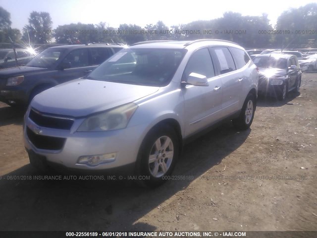 1GNEV23D39S124886 - 2009 CHEVROLET TRAVERSE LT SILVER photo 2