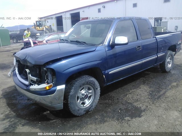 2GTEK19T321212563 - 2002 GMC NEW SIERRA K1500 BLUE photo 2