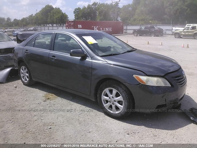 4T1BE46K07U571156 - 2007 TOYOTA CAMRY NEW GENERAT CE/LE/XLE/SE GRAY photo 1