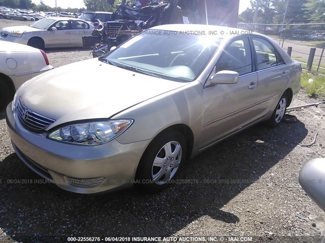 4T1BE30K86U105962 - 2006 TOYOTA CAMRY LE/XLE/SE ოქროსფერი ფოტო 2