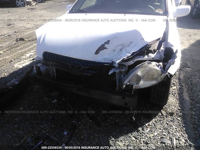 2T1KR32E18C694529 - 2008 TOYOTA COROLLA MATRIX XR WHITE photo 6