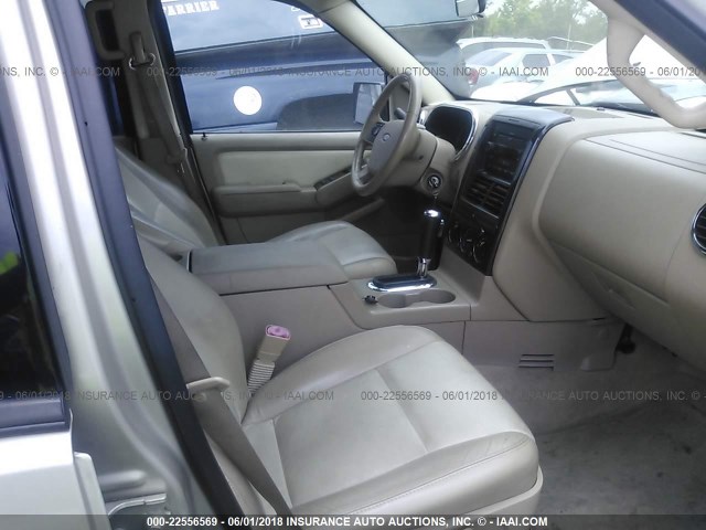 1FMEU63E27UB67916 - 2007 FORD EXPLORER XLT TAN photo 5