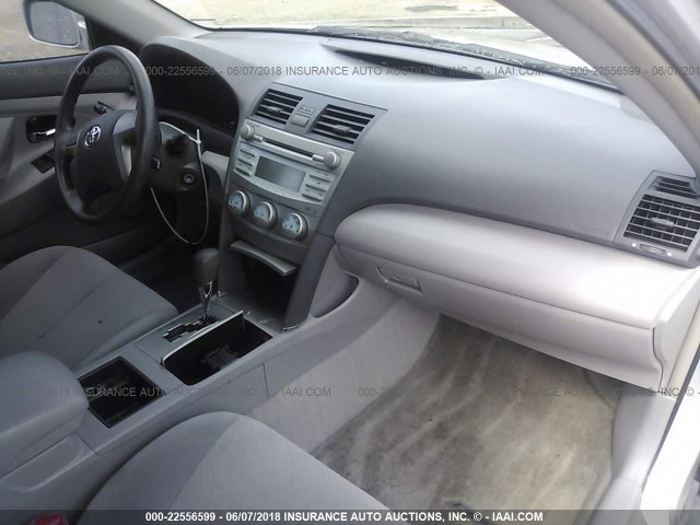 4T1BE46K57U038140 - 2007 TOYOTA CAMRY NEW GENERAT CE/LE/XLE/SE SILVER photo 5