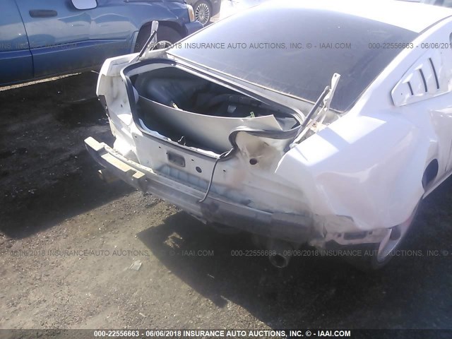 1ZVHT82H475360233 - 2007 FORD MUSTANG GT WHITE photo 6