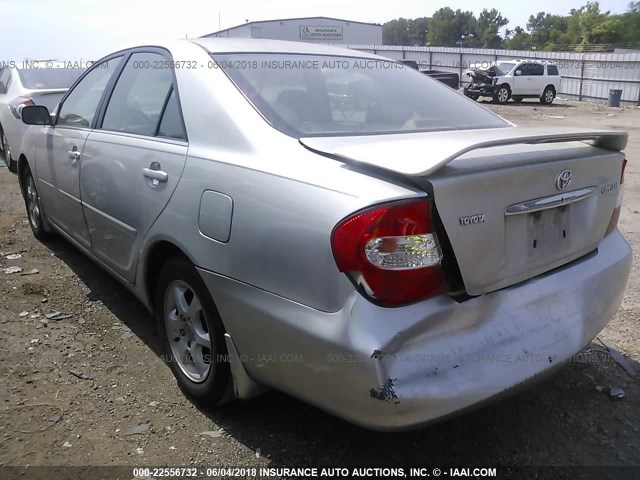 4T1BE32K43U172616 - 2003 TOYOTA CAMRY LE/XLE/SE ვერცხლისფერი ფოტო 6