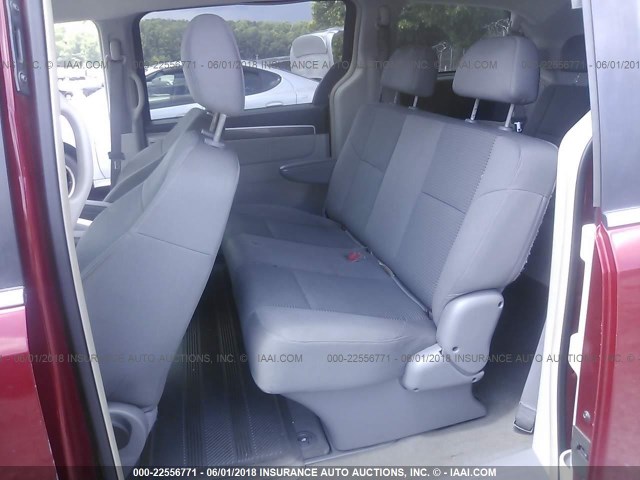 2V8HW441X9R559395 - 2009 VOLKSWAGEN ROUTAN S წითელი ფოტო 8