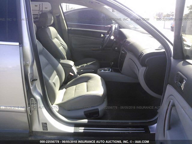 WVWWH63B34E014809 - 2004 VOLKSWAGEN PASSAT GLX 银色 照片 5