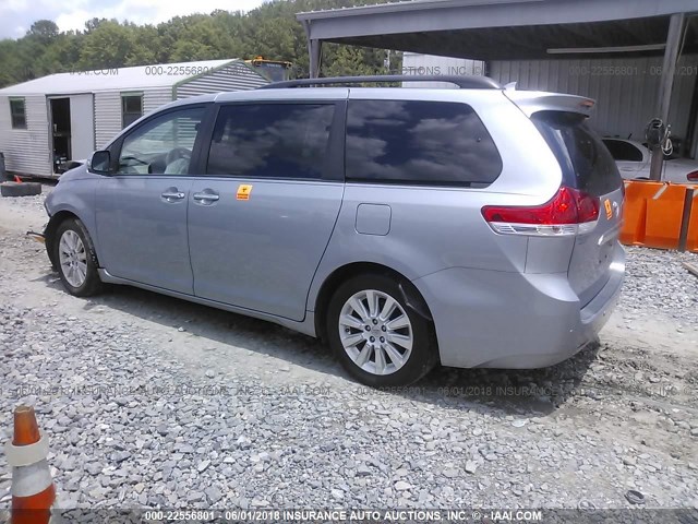 5TDYK3DC6DS288581 - 2013 TOYOTA SIENNA XLE/LIMITED BLUE photo 3