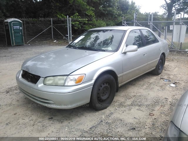4T1BG22K41U798667 - 2001 TOYOTA CAMRY CE/LE/XLE 银色 照片 2