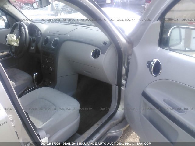 3GNDA33P88S524954 - 2008 CHEVROLET HHR LT SILVER photo 5