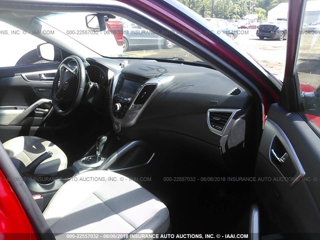 KMHTC6AD6DU107024 - 2013 HYUNDAI VELOSTER RED photo 5