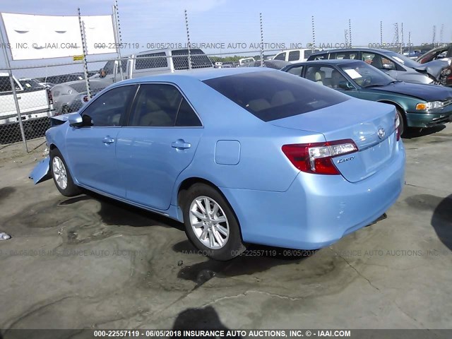 4T4BF1FK0CR225331 - 2012 TOYOTA CAMRY SE/LE/XLE BLUE photo 3