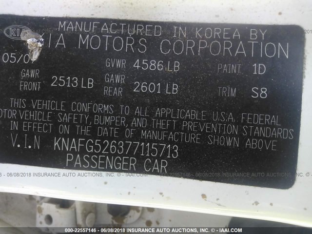 KNAFG526377115713 - 2007 KIA RONDO LX/EX WHITE photo 9