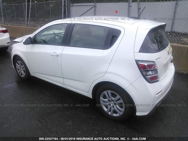 1G1JG6SG0H4171602 - 2017 CHEVROLET SONIC WHITE photo 3