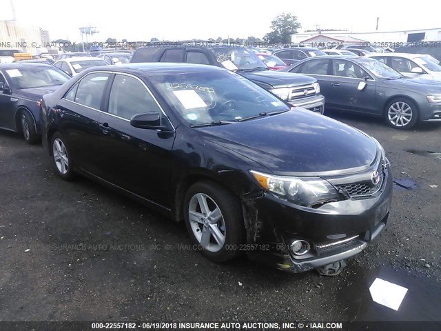 4T1BF1FK2EU419839 - 2014 TOYOTA CAMRY L/SE/LE/XLE 黑色 照片 1