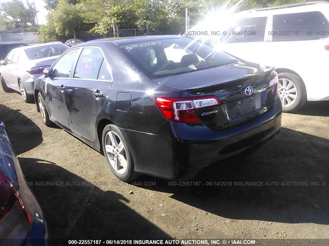 4T1BF1FK1EU419783 - 2014 TOYOTA CAMRY L/SE/LE/XLE 黑色 照片 3