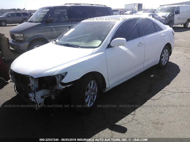 4T1BK46K07U508745 - 2007 TOYOTA CAMRY NEW GENERAT LE/XLE/SE WHITE photo 2