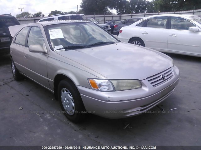 4T1BG22K4WU201539 - 1998 TOYOTA CAMRY CE/LE/XLE 香槟色 照片 1