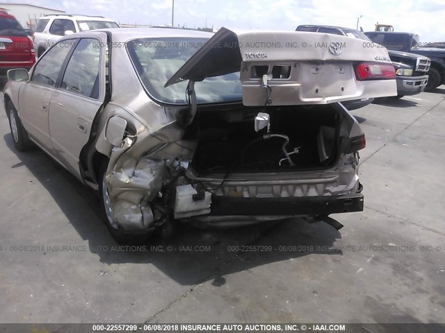 4T1BG22K4WU201539 - 1998 TOYOTA CAMRY CE/LE/XLE 香槟色 照片 3