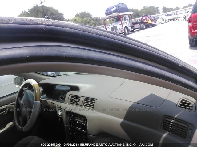 4T1BG22K4WU201539 - 1998 TOYOTA CAMRY CE/LE/XLE 香槟色 照片 5