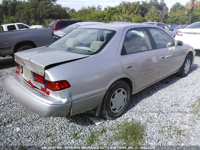 4T1BG22K7YU690943 - 2000 TOYOTA CAMRY CE/LE/XLE GOLD photo 4