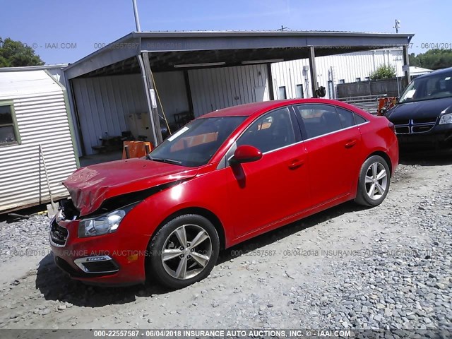 1G1PE5SB4F7170818 - 2015 CHEVROLET CRUZE LT RED photo 2