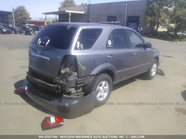 KNDJD735585765339 - 2008 KIA SORENTO EX/LX GRAY photo 4